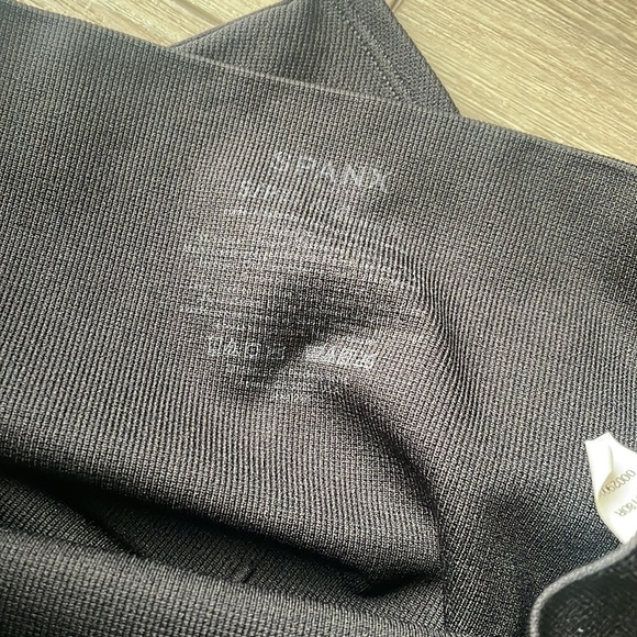 SPANX Look At Me Now Bike Shorts Sz Small Black NWOT - Picture 7 of 7